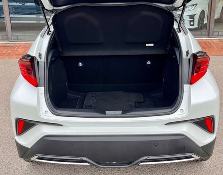 Toyota C-HR 1.8 C-HR GR Sport HEV CVT 5dr 64