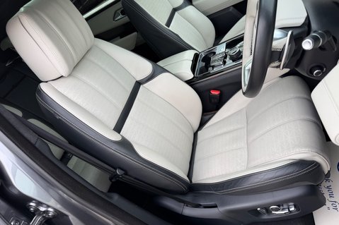 Land Rover Range Rover Velar FIRST EDITION - HUGE SPEC - PAN ROOF -1600W MERIDIAN -AIR SUSPENSION 41