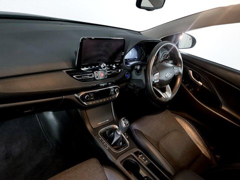 Hyundai i30 1.0 T-GDi MHEV Premium Hatchback 5dr Petrol Hybrid Manual Euro 6 (s/s) (120 14