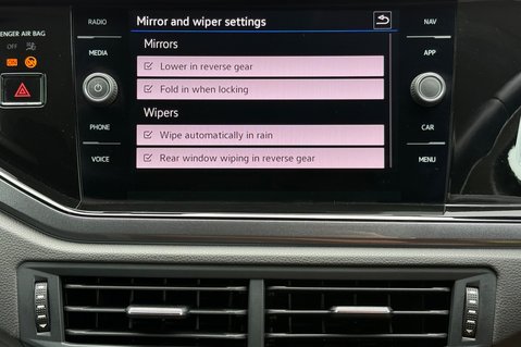 Volkswagen Polo STYLE TSI - LOW INSURANCE -CAMERA -APPLE CAR PLAY - FULL SERVICE HISTORY 46