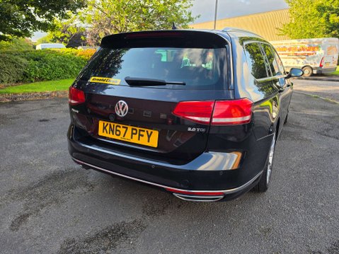 Volkswagen Passat 2.0 Passat R-Line TDI BlueMotion Technology 5dr 40