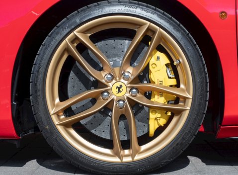 Ferrari 488 Spider 12