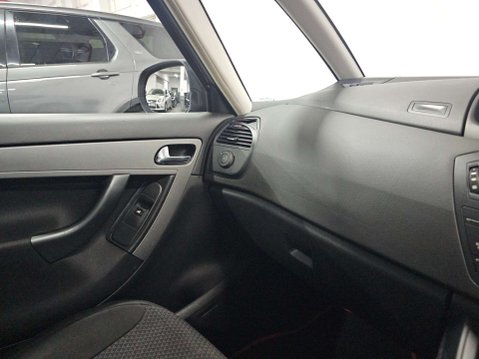 Citroen C4 Picasso 1.6 C4 Grand Picasso LX 5dr 42