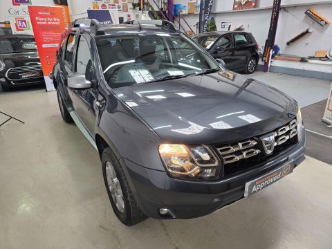 Dacia Duster 1.5 dCi Laureate EDC Euro 6 (s/s) 5dr 11