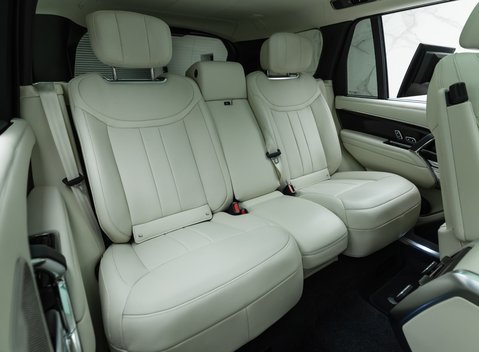 Land Rover Range Rover D350 AUTOBIOGRAPHY 17