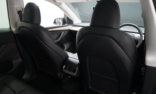 Tesla Model Y LONG RANGE AWD Comfort Suspension GROK AI Adaptive LEDs One Owner VAT Q 16