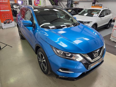 Nissan Qashqai 1.6 DIG-T N-Connecta Euro 6 (s/s) 5dr 14
