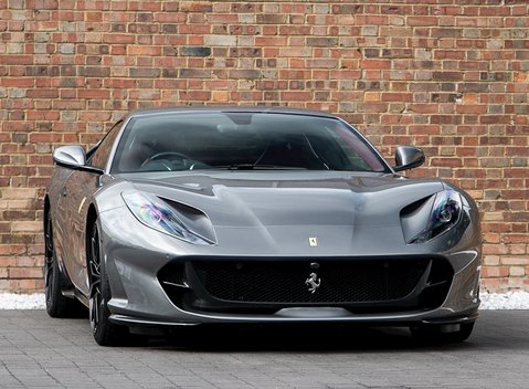 Ferrari 812 Superfast 1