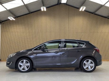 Vauxhall Astra 2.0 Astra SRi CDTi Auto 5dr 15