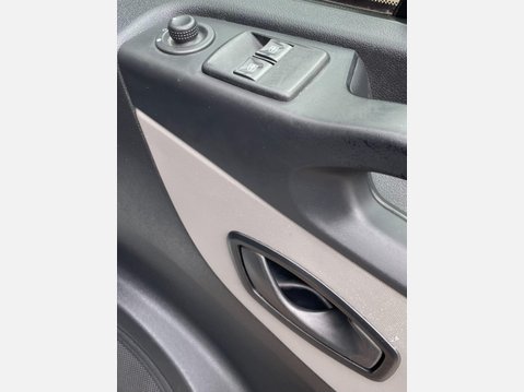 Renault Trafic 1.6 dCi 27 Business+ SWB Standard Roof Euro 5 5dr 27