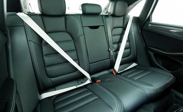 Porsche Macan GTS 12