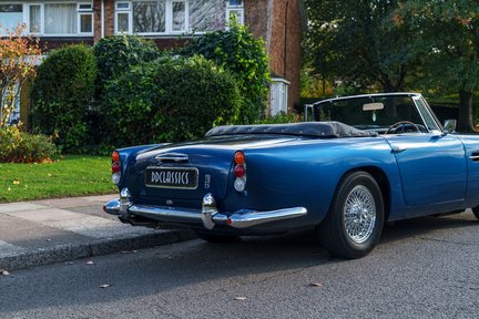 Aston Martin DB5 Convertible 16