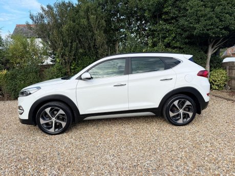 Hyundai TUCSON 2.0 CRDi Premium SE Auto 4WD Euro 6 5dr 4