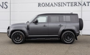 Land Rover Defender OCTA EDITION ONE 3