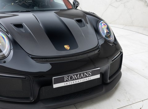 Porsche 911 (991) GT2 RS Weissach 38