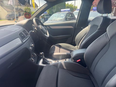 Audi Q3 2.0 TDI S line S Tronic quattro Euro 5 (s/s) 5dr 26