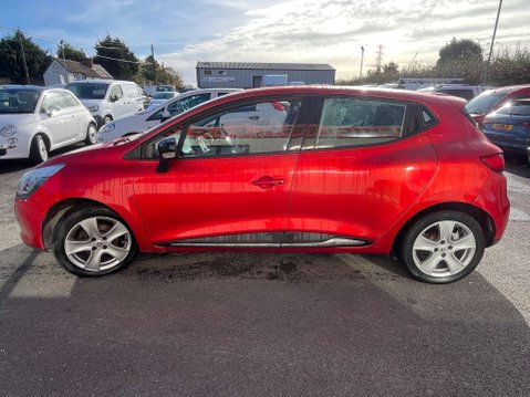 Renault Clio 1.1 Clio Dynamique MediaNav 5dr 8