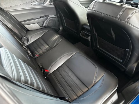 Alfa Romeo Giulia 2.2 TD Speciale Auto Euro 6 (s/s) 4dr 51