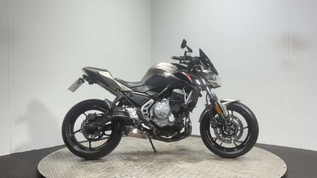 Kawasaki Z650 2017 29K NEW MOT SERVICED A2 BIKE 650CC NAKED TWIN SPORTS EXHAUST 1