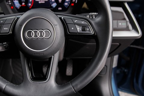 Audi A3 SPORTBACK TFSI SPORT MHEV 19