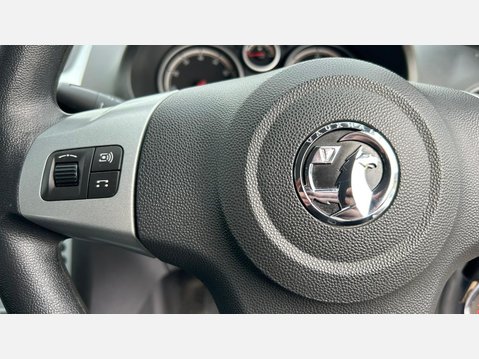 Vauxhall Corsa 1.2i ecoFLEX 16V Exclusiv Euro 5 (s/s) 5dr 21