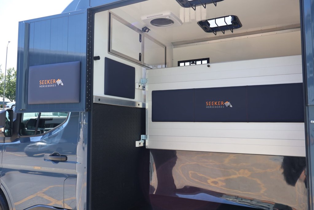 Renault Master 2026 BRAND NEW 3.5 TON STALLION SKR PRO BUILT BY SEEKER DELIVERY MILES  23