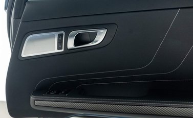 Mercedes-Benz SLS AMG 23