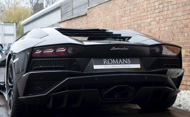 Lamborghini Aventador S LP740-4 26