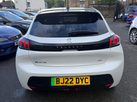 Peugeot 208 GT PREMIUM 7