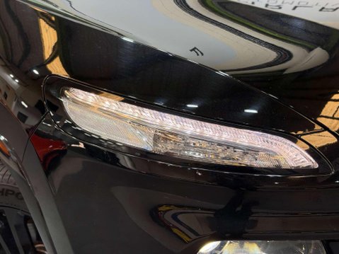 Jeep Cherokee 2.2 MultiJetII Overland SUV 5dr Diesel Auto 4WD Euro 6 (s/s) (200 ps) 46