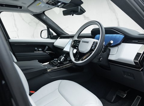 Land Rover Range Rover Sport P400 AUTOBIOGRAPHY 16