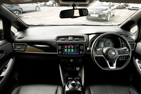 Nissan LEAF N-CONNECTA