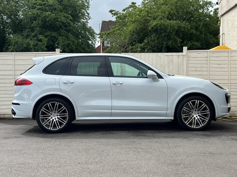 Porsche Cayenne 3.0 TD V6 Platinum Edition SUV 5dr Diesel TiptronicS 4WD Euro 6 (s/s) (262 6