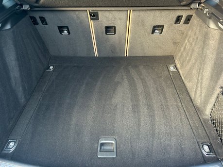 Porsche Macan S PDK 22