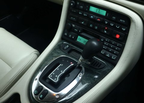 Jaguar XKR 4.2 Convertible 2dr Petrol Automatic (304 g/km, 400 bhp) 30