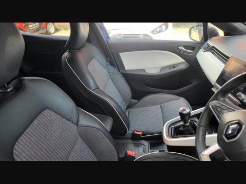 Renault Clio TECHNO TCE 15