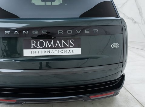 Land Rover Range Rover P440e HSE 25
