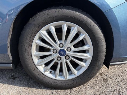 Ford Focus TITANIUM 14