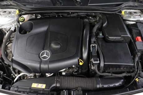 Mercedes-Benz A Class A 200 D AMG LINE 29