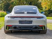 Porsche 911 Carrera 4 GTS PDK 26