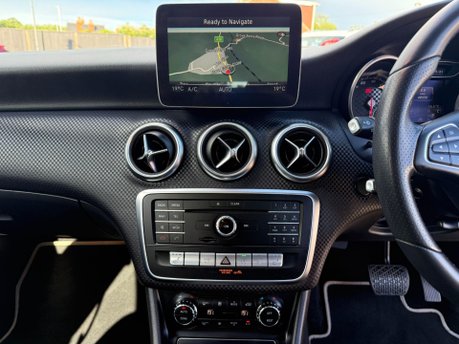 Mercedes-Benz A Class 2.1 A200d Sport (Premium Plus) 7G-DCT Euro 6 (s/s) 5dr 19