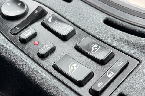 MAN TGM 18.290 4X2 Hiab Hook Loader 31