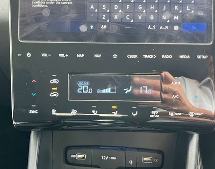 Hyundai TUCSON 1.6 Tucson Premium TGDi 5dr 49