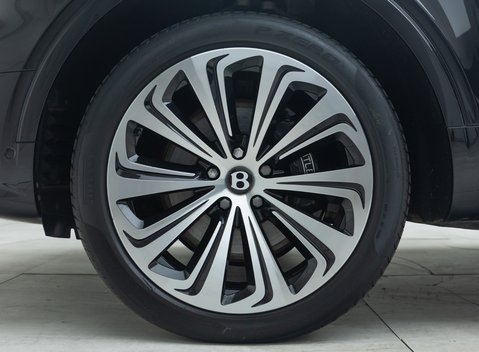 Bentley Bentayga V8 AZURE 35
