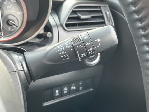 Suzuki Swift 1.2 Dualjet 83 12V Hybrid SZ5 5dr Auto 28