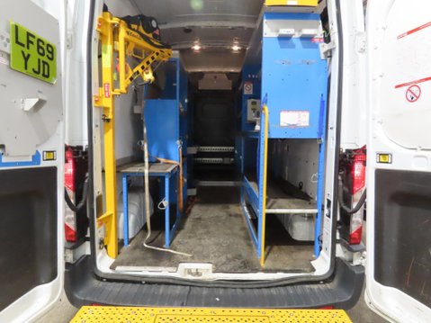 Ford Transit 2.0 350 EcoBlue FWD L2 H3 Euro 6 5dr 9