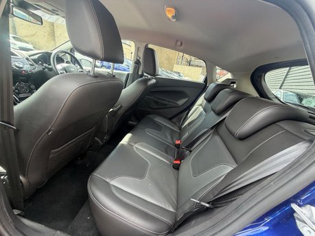 Ford Fiesta TITANIUM X 12