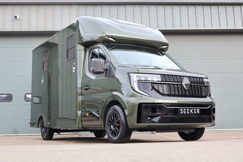 Renault Master BRAND NEW 3.5 TON STALLION BUILD EXTREME HEAVY DUTY HORSEBOX FROM SEEKER  1