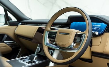 Land Rover Range Rover P530 Autobiography LWB 7 Seater 9