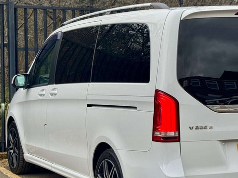 Mercedes-Benz V Class 2.2 V220d AMG Line MPV 5dr Diesel G-Tronic+ Euro 6 (s/s) 7 Seat (163 ps) 44